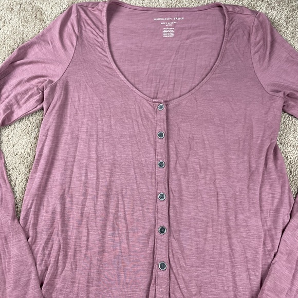 American Eagle Long Sleeve Top - Picture 3 of 3